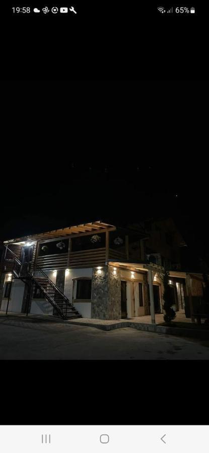 Casa De Vacanta Clara Maria Comarnic Eksteriør bilde