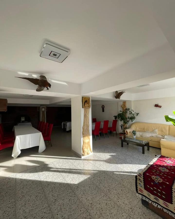Casa De Vacanta Clara Maria Comarnic Eksteriør bilde