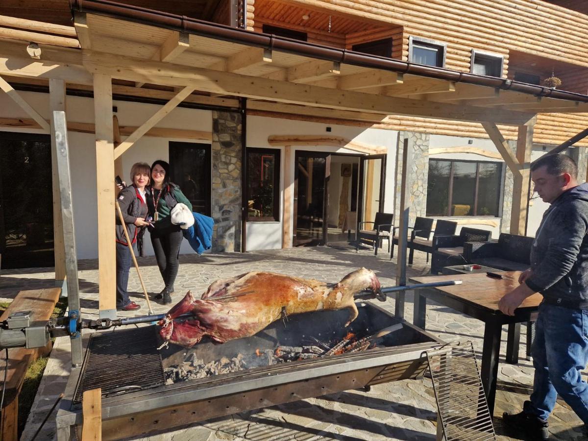 Casa De Vacanta Clara Maria Comarnic Eksteriør bilde